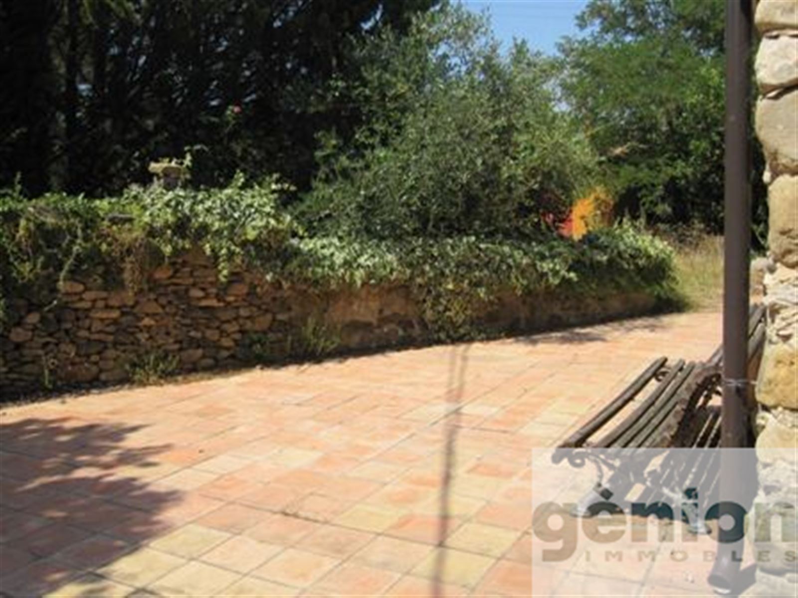 FARMHOUSE IN LA GARROTXA, VALL DE LLÉMENA. RENOVATED AND FEW DISTANCE FROM GIRONA