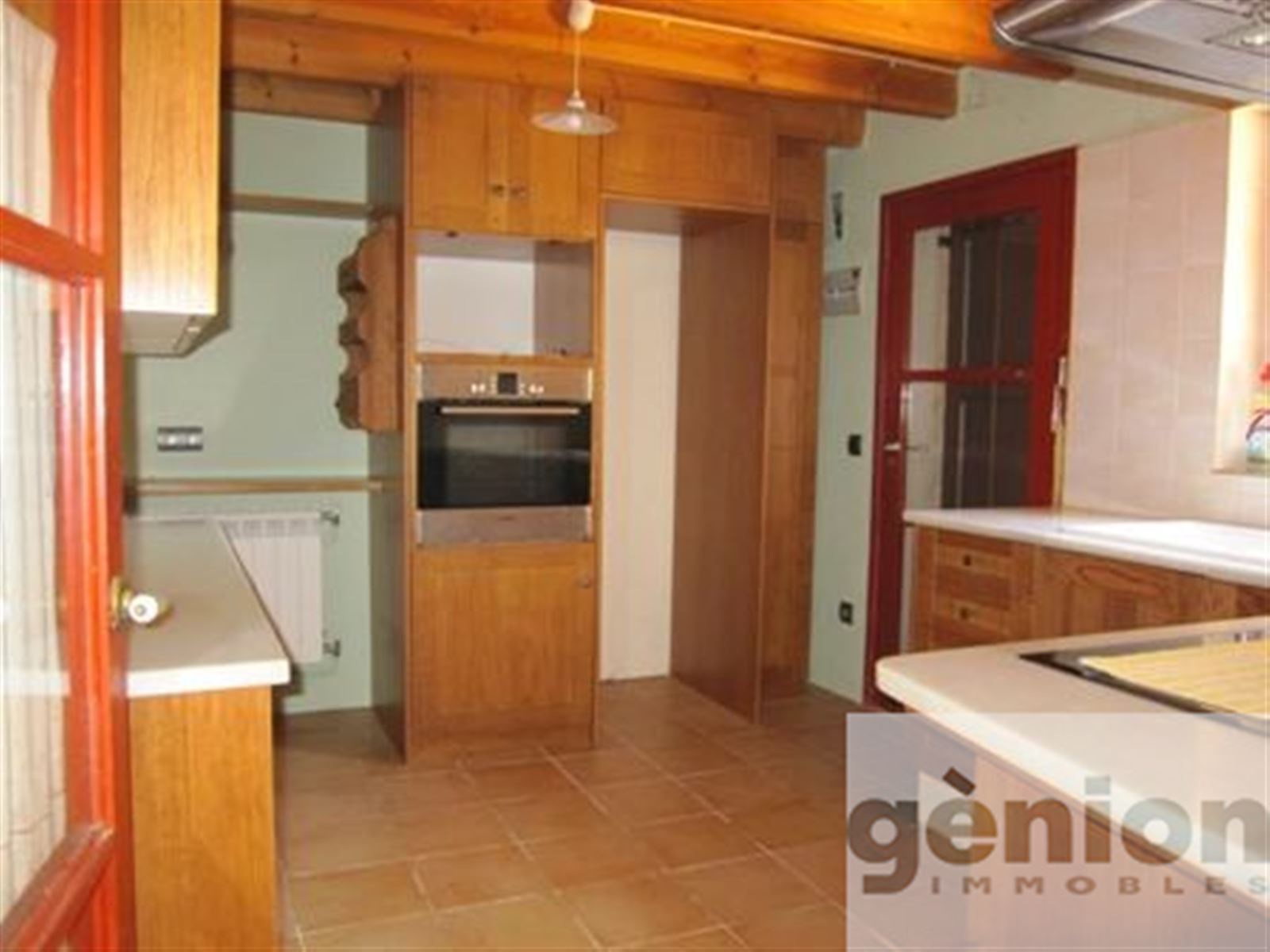 FARMHOUSE IN LA GARROTXA, VALL DE LLÉMENA. RENOVATED AND FEW DISTANCE FROM GIRONA