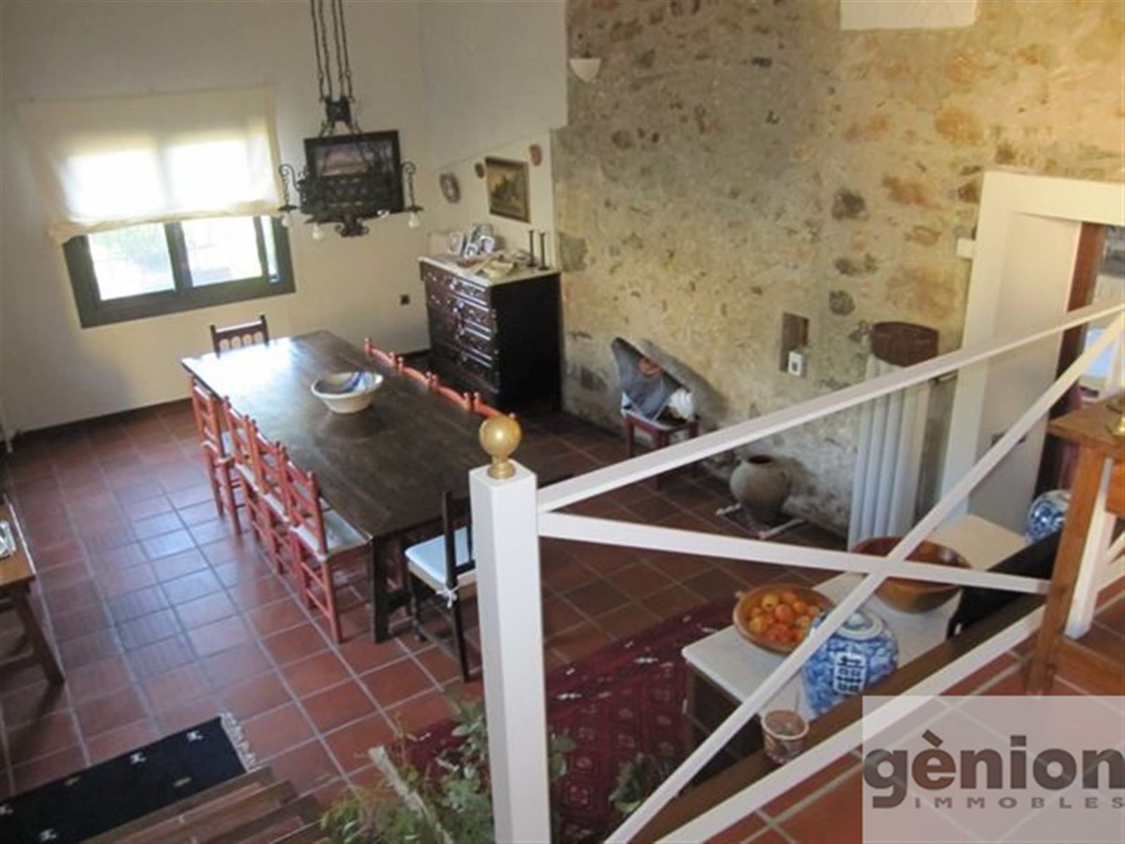 FARMHOUSE IN BESCANÓ, GIRONÈS. RESTORED, FEW MINUTES FROM GIRONA CENTRE