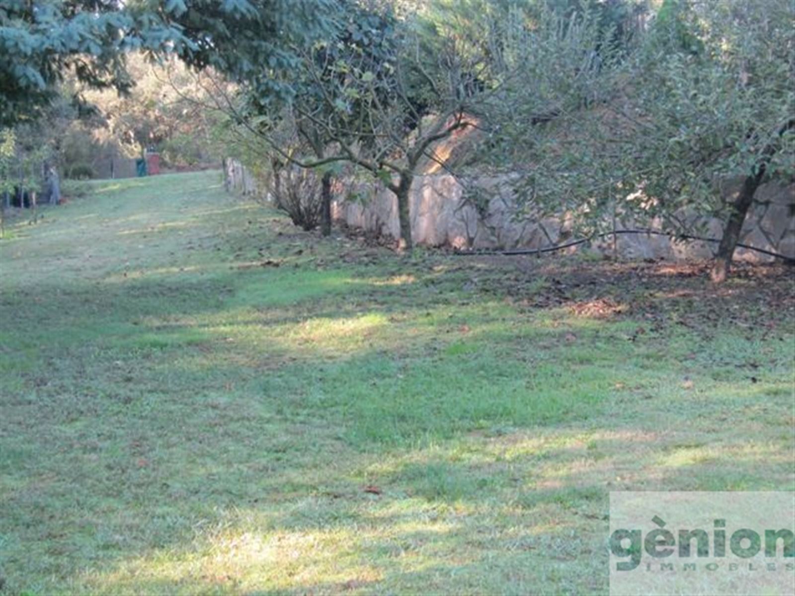 FERME À BESCANÓ, GIRONÈS. RESTAURÉE, À QUELQUES MINUTES DU CENTRE DE GÉRONE