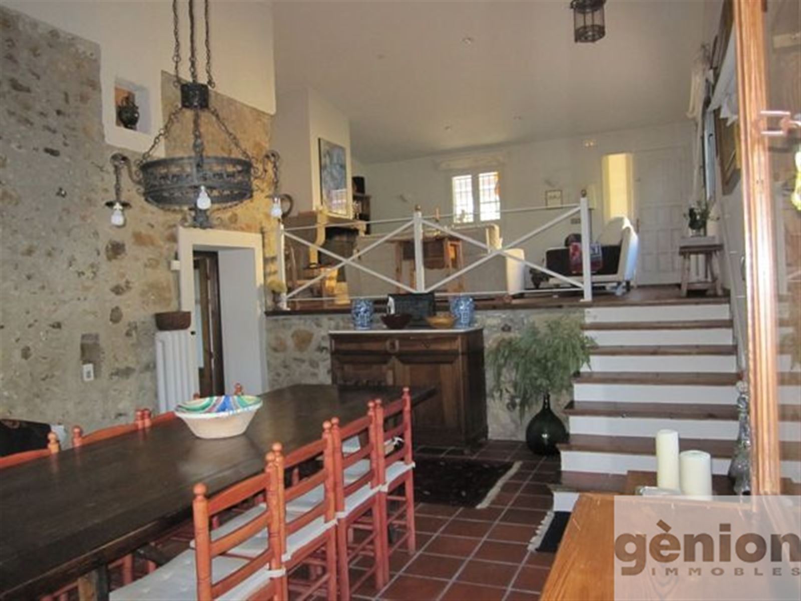 FARMHOUSE IN BESCANÓ, GIRONÈS. RESTORED, FEW MINUTES FROM GIRONA CENTRE