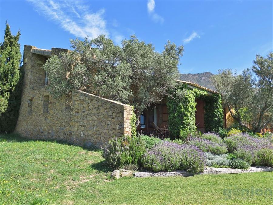 MAISON À PALAU SAVERDERA, ALT EMPORDÀ. SPLENDIDE, AVEC VUES SUR LA BAIE DE ROSES