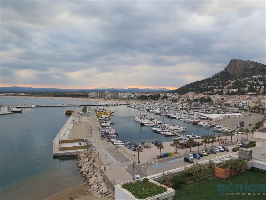 ÀTIC A L’ESTARTIT. ESPECTACULAR, EN PLENA COSTA BRAVA I ENMIG DE L’EMPORDÀ