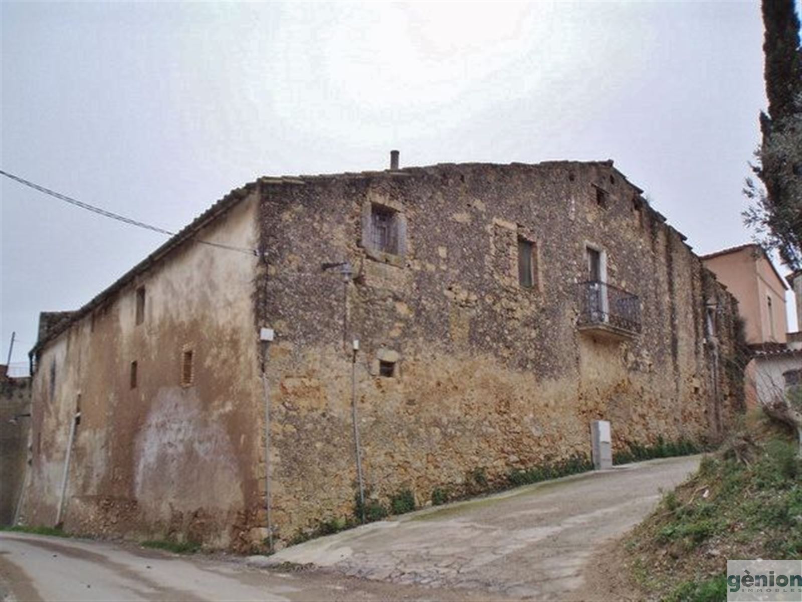 CASA A VILADEMULS, PLA DE L’ESTANY. TOCANT A L’EMPORDÀ I EL GIRONÈS