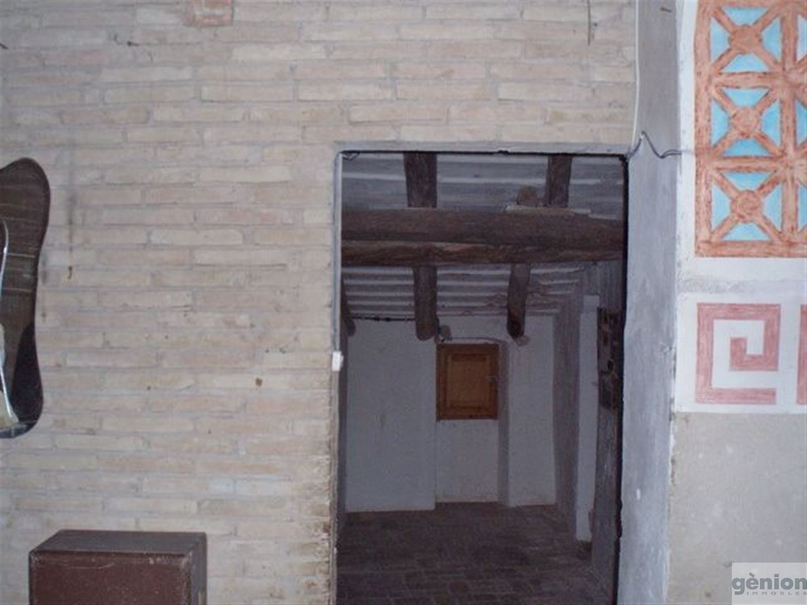 HOUSE IN VILADEMULS, PLA DE L’ESTANY. BESIDE THE REGIONS OF EMPORDÀ AND GIRONÈS