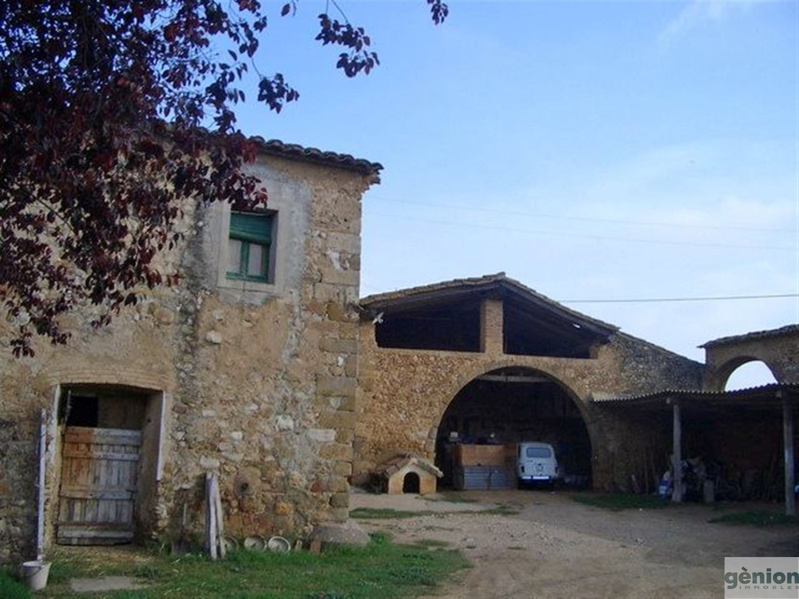 FERME À L’ALT EMPORDÀ. 1.562M² BÂTIE ET 18,2 HA DE TERRAIN