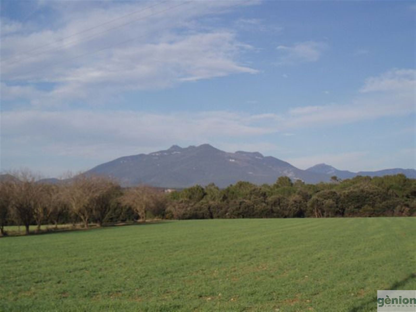 FERME À L’ALT EMPORDÀ. 1.562M² BÂTIE ET 18,2 HA DE TERRAIN