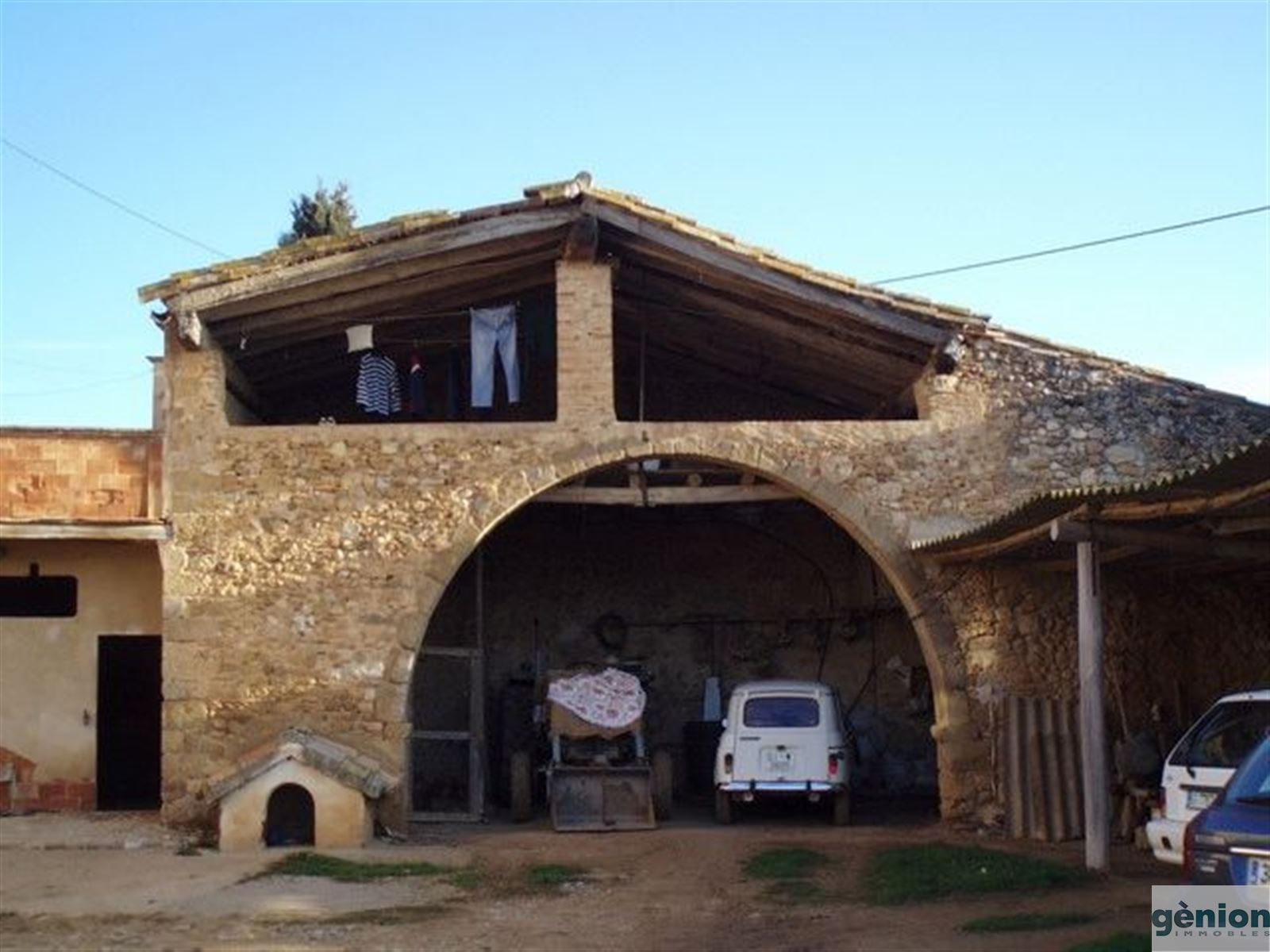 FERME À L’ALT EMPORDÀ. 1.562M² BÂTIE ET 18,2 HA DE TERRAIN