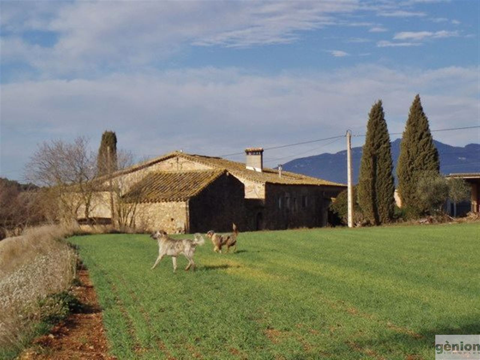 FERME À L’ALT EMPORDÀ. 1.562M² BÂTIE ET 18,2 HA DE TERRAIN