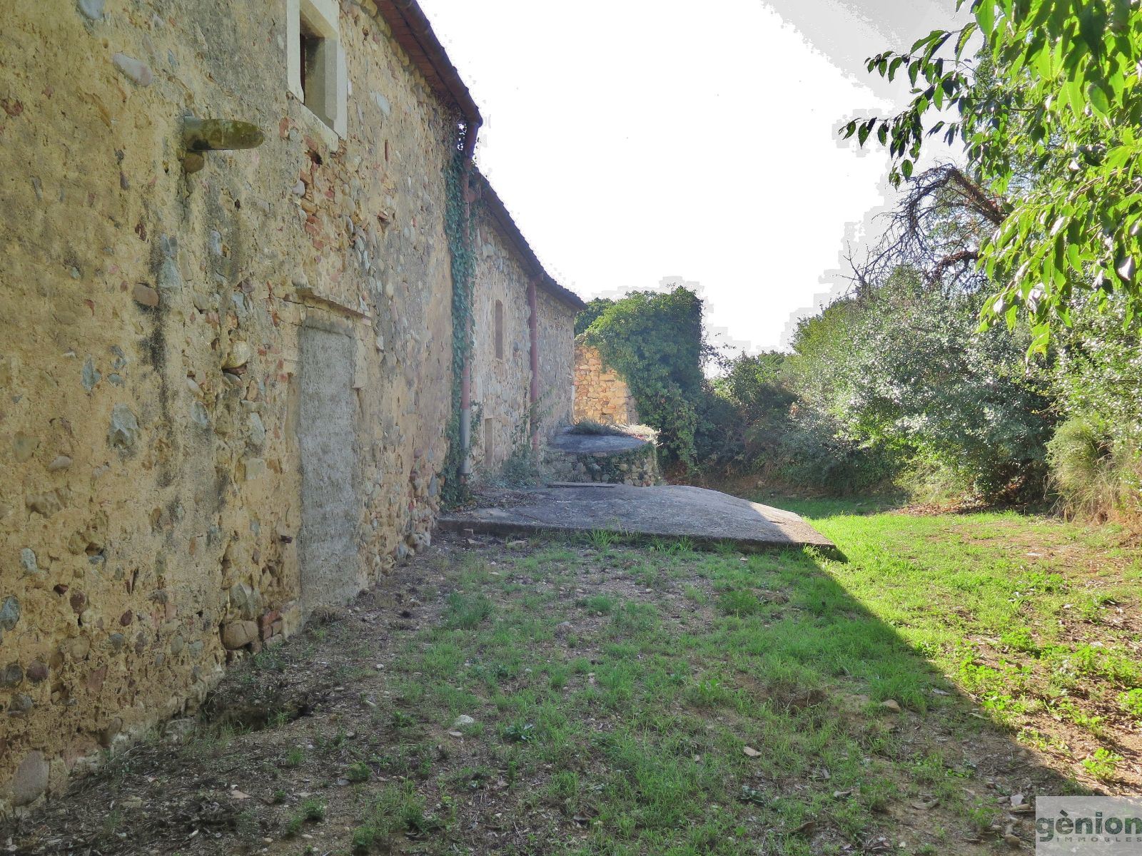 AUTHENTIC TRADITIONAL CATALAN FARMHOUSE: 600M² BUILT AREA AND 16 Ha OF GROUNDS, WITH VIEWS OVER THE EMPORDÀ PLAIN
